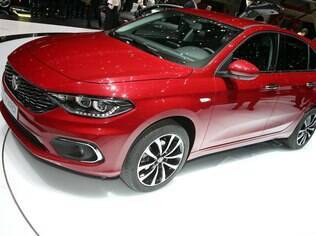 Fiat Tipo da nova geração foi mostrado no Salão de Genebra, em março