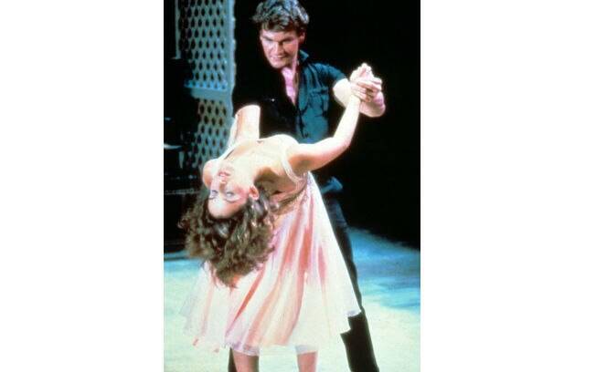 Em ‘Dirty Dancing – Ritmo Quente’, a sedução potencial da dança é vivida por uma jovem rica e superprotegida. Foto: Reprodução