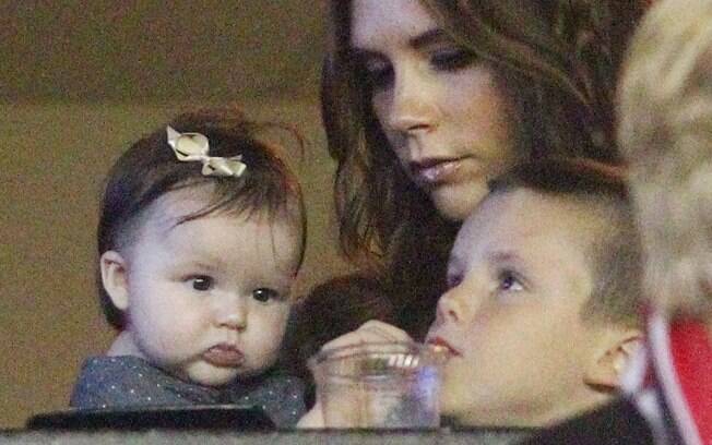 Victoria Beckham com os filhos