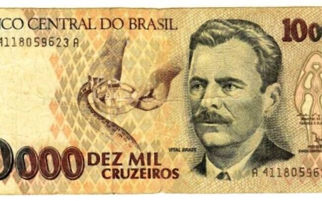 E o Cruzeiro era a moeda brasileira. Real só veio em 1994