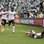 Danilo mergulha no gramado após fazer 1 a 0 para o Corinthians no primeiro tempo. Foto: Gazeta Press