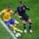 Um dos destaques suecos, Larsson protege a bola de Ashley Cole. Foto: Getty Images