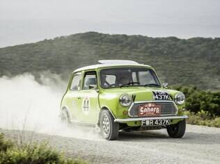 Mini Cooper 1972 preparado para participar do Rali Pequim-Paris