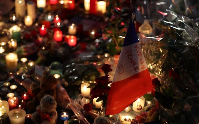 Ataque com caminhão que deixou  84 mortos e mais de 200 feridos em Nice, na França, na última quinta-feira (14)