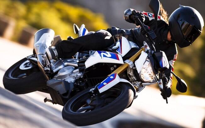 BMW G310 R