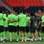 Portugueses ouvem instruções do técnico Paulo Bento. Foto: Getty Images