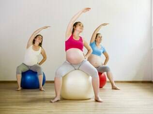 Gestante deve praticar exercícios físicos antes, durante e depois da gravidez, sempre com orientação profissional