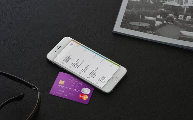 Cartão de crédito Nubank Mastercard Platinum, 100% gerenciado por uma aplicativo de smartphone. Foto: Divulgação