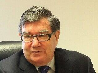 O pediatra admitiu que pode ajudar a salvar a Santa Casa, mas que vai impor condições