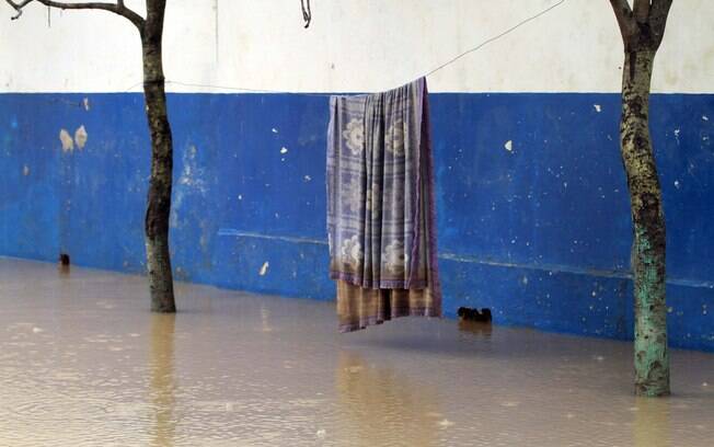 No dia seguinte ao temporal, a cidade de Campinas ainda tem grandes áreas urbanas inundadas