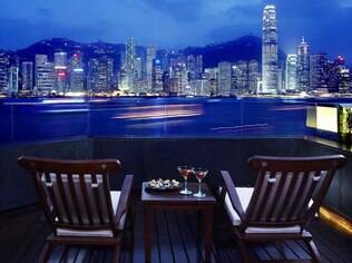 Vista de Victoria Harbour e da Ilha de Hong Kong
