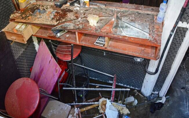 Estado em que ficou o bar da boate Kiss após o incêndio que matou mais de 200 pessoas na madrugada deste domingo em Santa Maria (RS)