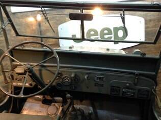 Jeep Willys MB enterrado