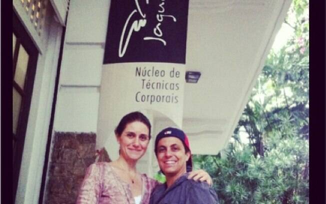 Thammy Miranda inicia aulas de teatro com a preparadora de elenco Helena Varvaki