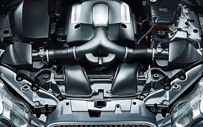 Motor precisa estar sempre bem lubrificado e na temperatura ideal de funcionamento Motor precisa estar sempre bem lubrificado e na temperatura ideal de funcionamento