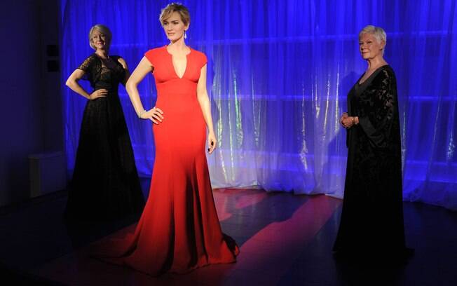 Kate Winslet ao lado da as atrizes Helen Mirren e Judi Dench