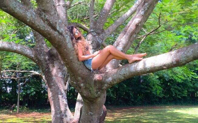 Paula Fernandes mostra foto durante dia de folga