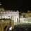 Multidão de fiéis vê fumaça branca saindo da chaminé da Capela Sistina na Praça de São Pedro no Vaticano (13/03/2013). Foto: AP