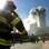 <span>Bombeiro caminha em direção a Torres Gêmeas no 11 de Setembro</span> - <strong>Foto: Getty Images</strong>