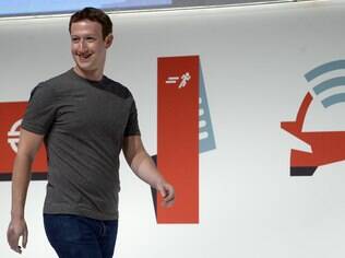 CEO do Facebook, Mark Zuckerberg esteve na MWC 2015 para falar do projeto Internet.otg, lançado um ano antes na mesma feira