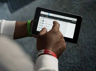 Nexus 7, primeiro tablet com a marca Google fabricado em parceria com a Asus