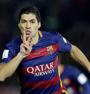 Em um Mundial, Suárez iguala gols de Messi em três e é escolhido o melhor do torneio