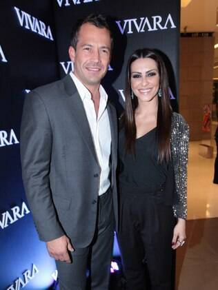 Cleo Pires e Malvino Salvador em evento de joias