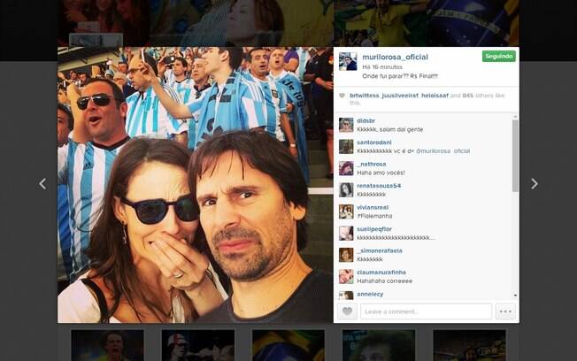 Já no Maracanã, Murilo e a mulher, Fernanda Tavares, incomodados ao lado da torcida argentina