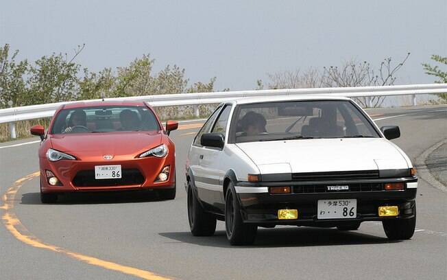 Quase lendário, o icônico Toyota Trueno AE86 serviu de inspiração para o GT86 até no uso do número 