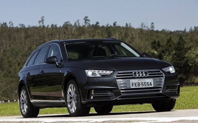 Audi A4 Avant passa a ter o mesmo estilo arrojado do sedã, com faróis recortados Audi A4 Avant passa a ter o mesmo estilo arrojado do sedã, com faróis recortados