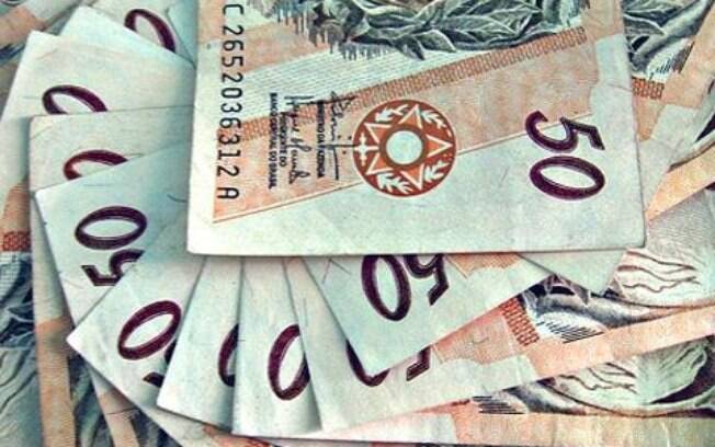 Poupança tem perdido atratividade devido à taxa básica de juros, a Selic, mais alta (14,25% ao ano) Poupança tem perdido atratividade devido à taxa básica de juros, a Selic, mais alta (14,25% ao ano)