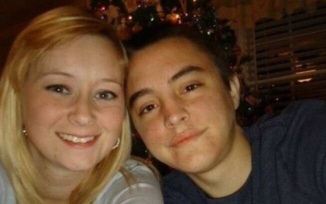 Jovens Katie e Dalton Prager se casaram em 2011, dois anos depois de se conhecerem pela rede social Facebook