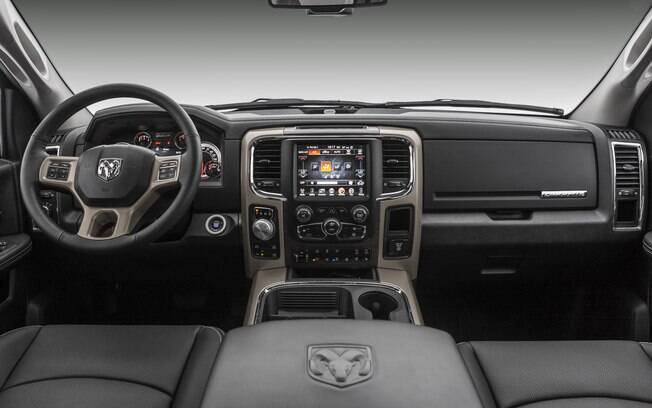 A versão que estará no Salão do Automóvel conta com o motor 3.0 V6 diesel de 243 cv e 58,1 kgfm, combinado do câmbio automático de oito marchas. A versão que estará no Salão do Automóvel conta com o motor 3.0 V6 diesel de 243 cv e 58,1 kgfm, combinado do câmbio automático de oito marchas.