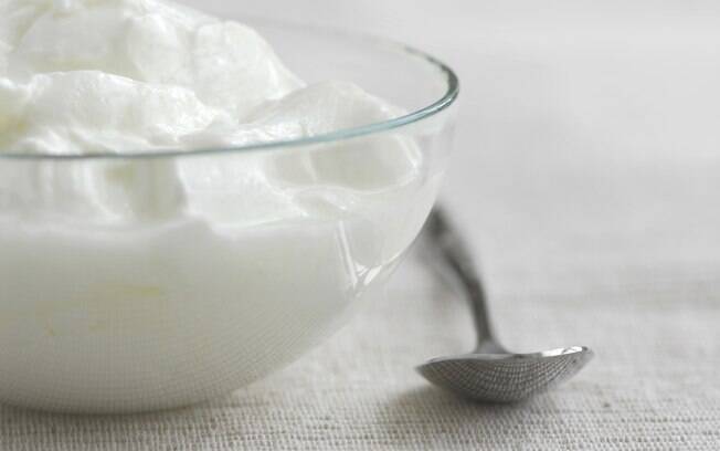 Iogurte desnatado e sem açúcar. Foto: Getty Images