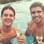 Caio Castro e Guilherme Boury curtem uma piscina em Fernando de Noronha. Foto: Reprodução/Twitter