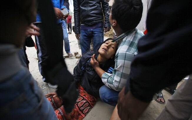 Terremoto atingiu Nepal e deixou mais de mil mortos 