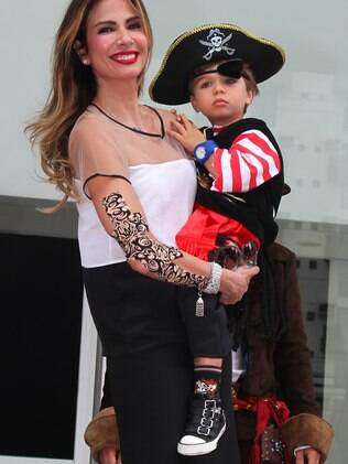 Luciana Gimenez comemora o aniversário de três anos do filho
