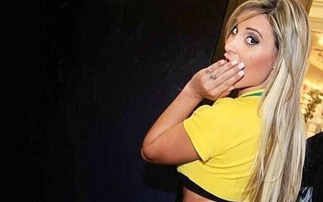 A modelo e ex-vice-miss Bumbum Andressa Urach, que quase morreu após aplicar produto