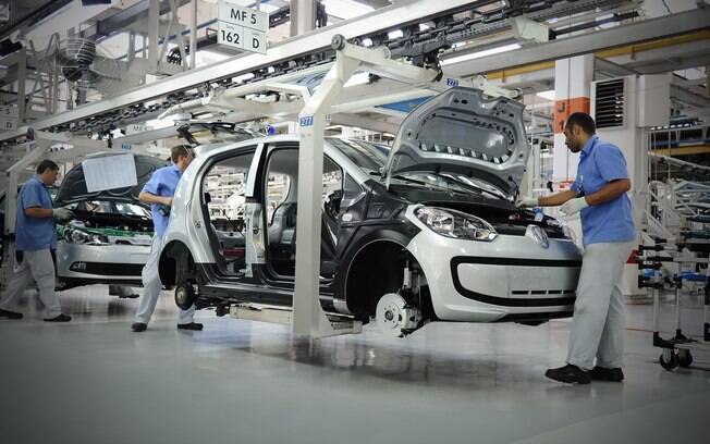 A disputa entre Volkswagen e Grupo Prevent chega ao fim. Fabricante dará férias coletivas até setembro, enquanto novo fornecedor inicia produção.