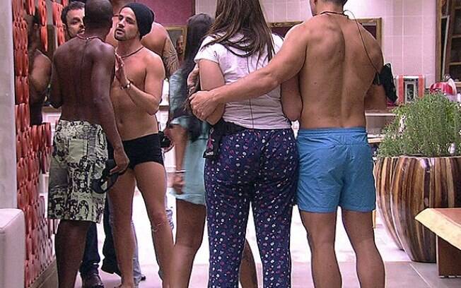 Todos da casa tem que intervir na briga. Foto: Reprodução/TV Globo