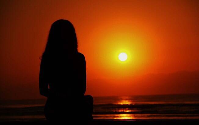 Amanhecer na praia de Mongaguá, no litoral paulista, nesta sexta-feira 07/02/2014)