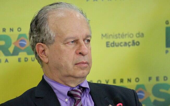 Ministro Renato Janine Ribeiro assumiu o ministério da Educação em abril deste ano
