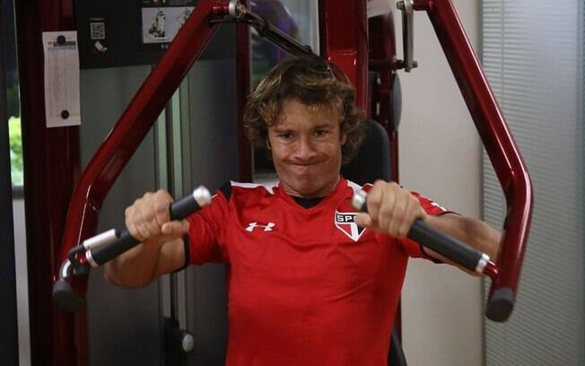 Diego Lugano deve ser o novo capitão do São Paulo Diego Lugano deve ser o novo capitão do São Paulo