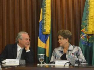 Para eles, a pressão popular pode ser capaz de levar a uma renúncia de Dilma e do vice-presidente Michel Temer