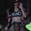 Rihanna fuma cigarro suspeito durante show. Foto: Grosby Group/ SplashNews