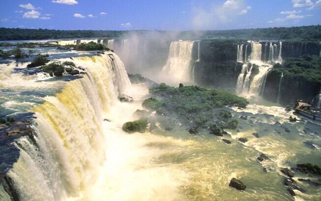Pacote de cinco noites em Foz do Iguaçu, saindo dia 28/12, a partir de R$ 2.221, na BWT Operadora