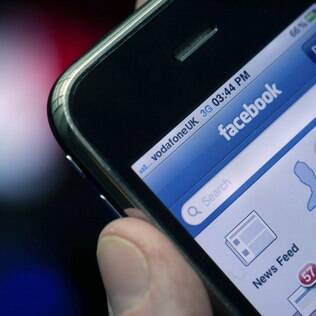 Facebook é um dos sites que usam tecnologia para detectar conversas suspeitas entre adultos e adolescentes