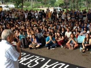 Reunião do Movimento Passe Livre em SP