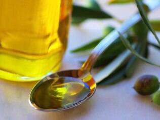 Óleo de oliva: pesquisa não encontrou relação entre consumo de fritura usando ele e doenças cardíacas