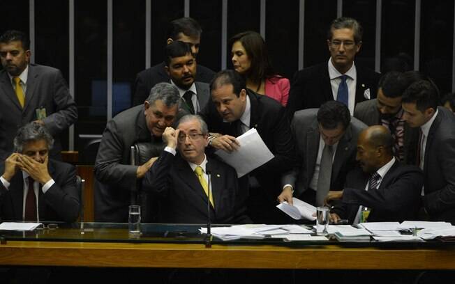 Para votar novamente a proposta que havia sido derrotada, Cunha articulou emenda aglutinativa – que junta trechos de outras versões da proposta. Foto: Fabio Rodrigues Pozzebom/Agência Brasil